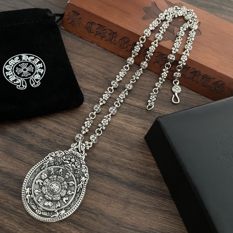 Ch**me He**ts necklaces